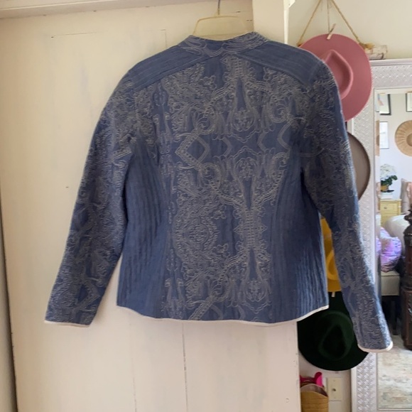 Embroidered jacket - Picture 3 of 4